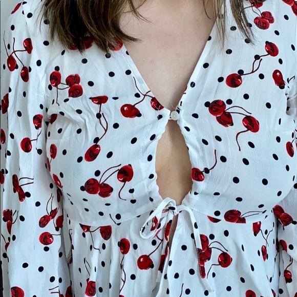 Topshop Cherry Polka Dot Top 🍒 - Picture 4 of 8